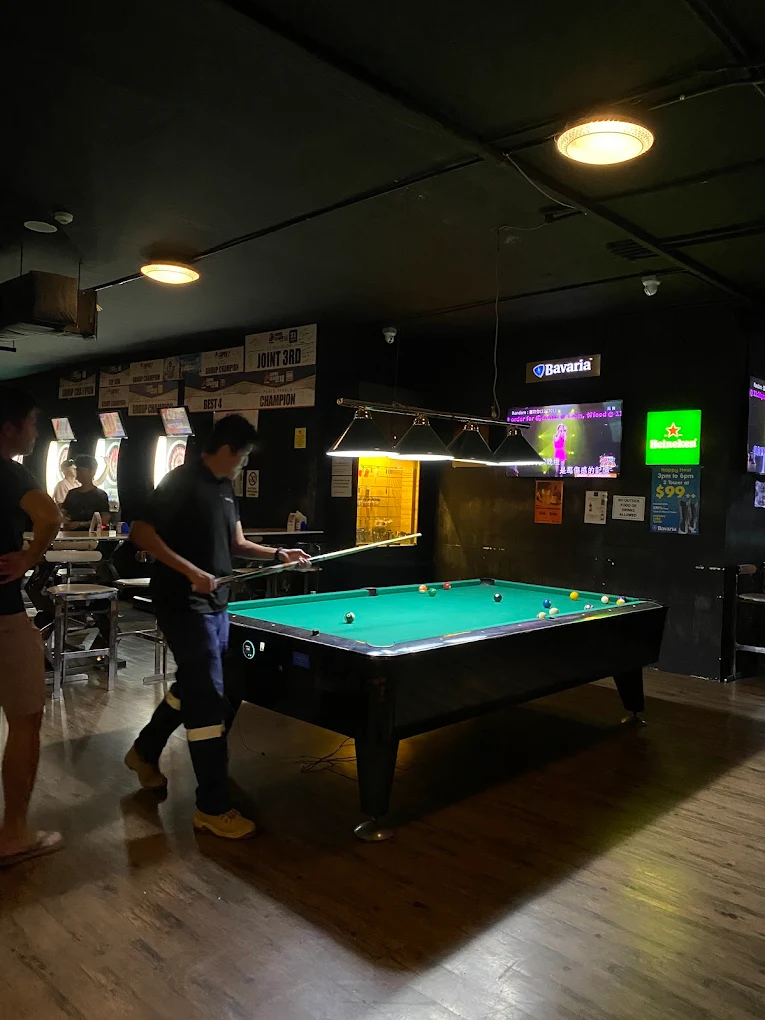 8 Degree Lounge Bukit Batok thumbnail 4