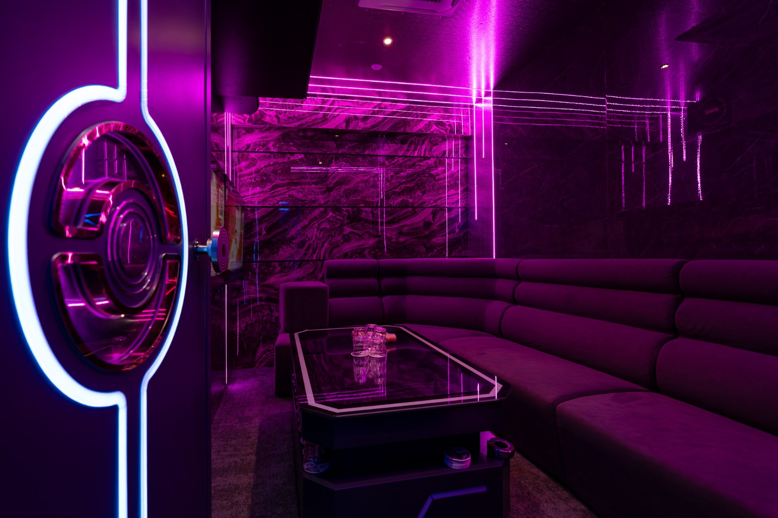 NightlifeStreet thumbnail 4