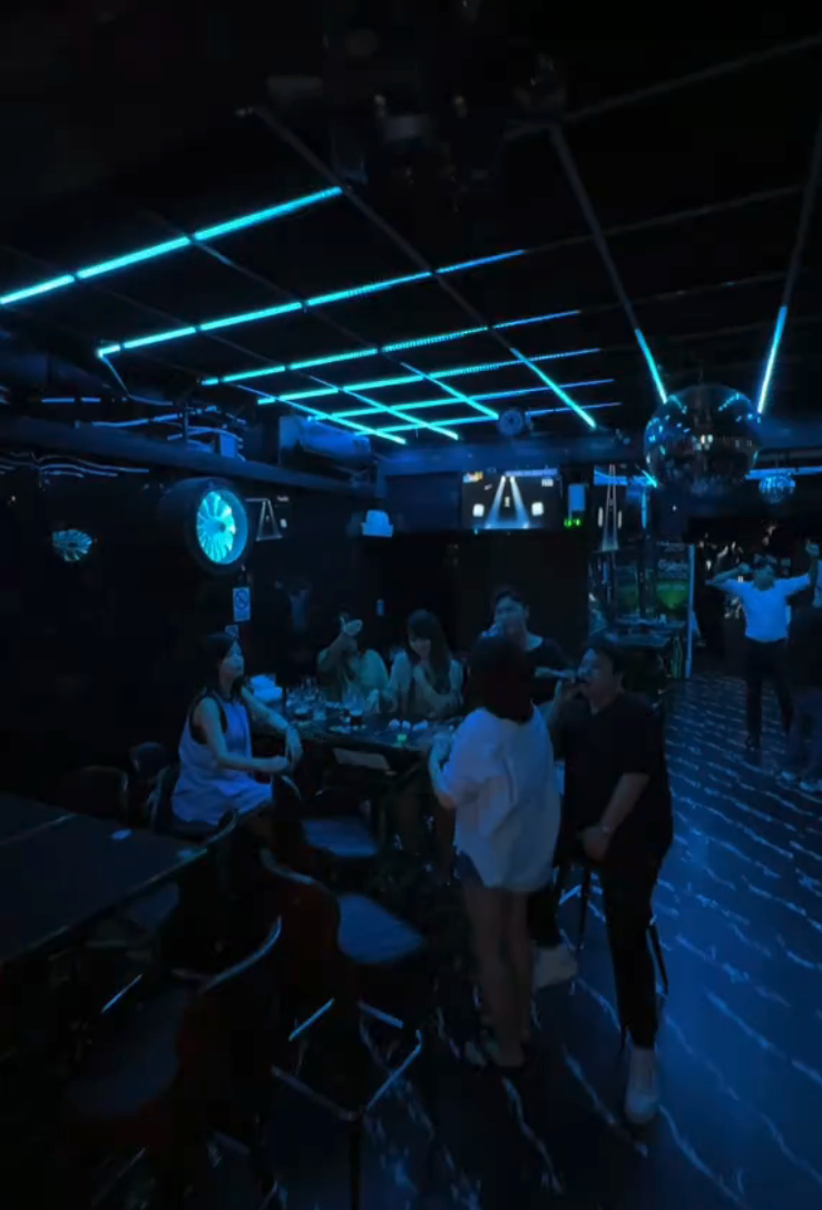 The Q Room thumbnail 3