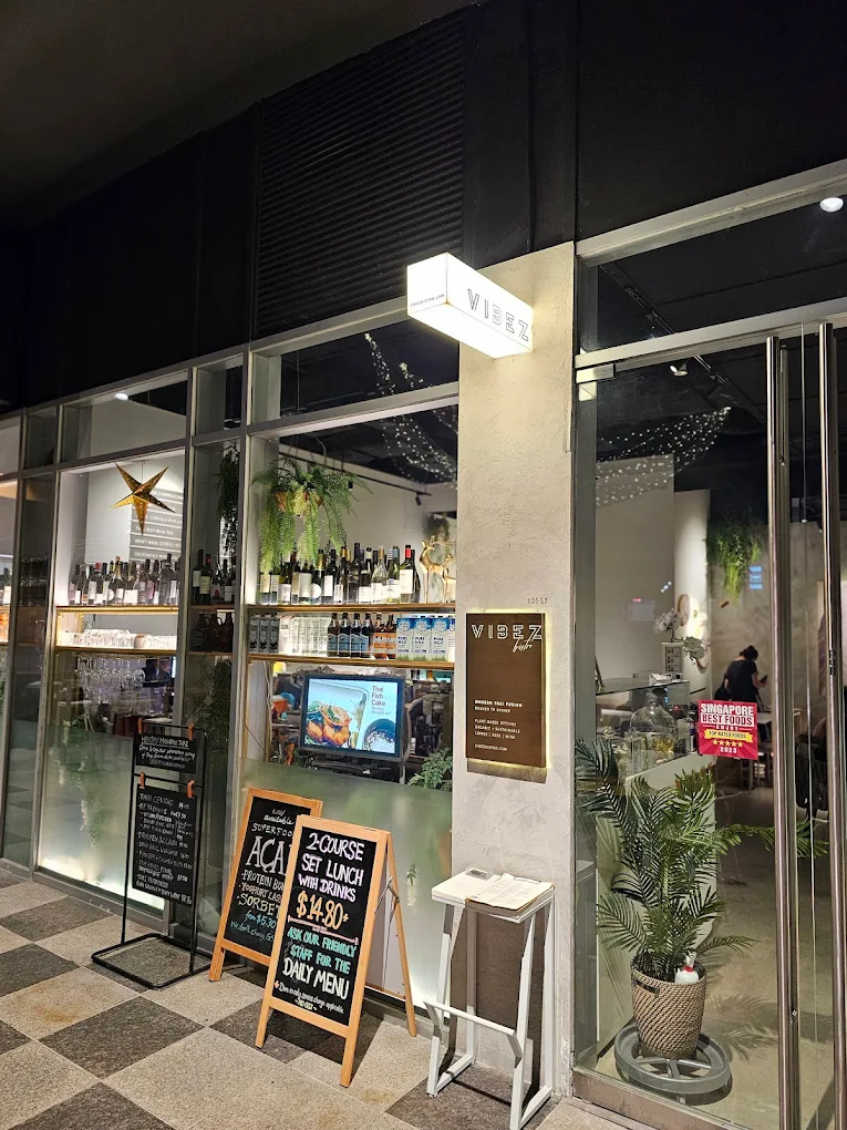 Vibez Bistro Bar thumbnail 1